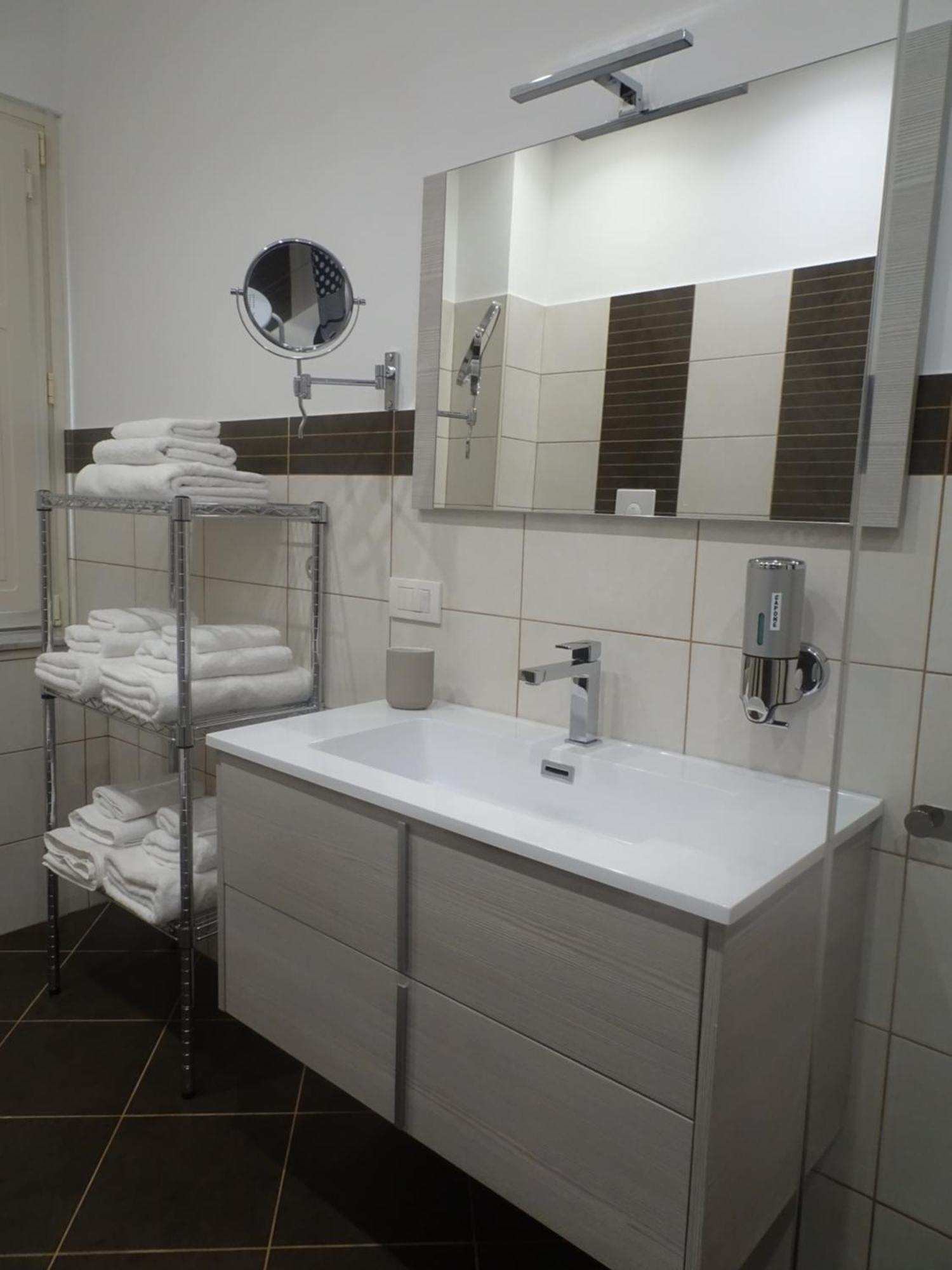 A Casa Di Pako Apartment Salerno Ngoại thất bức ảnh